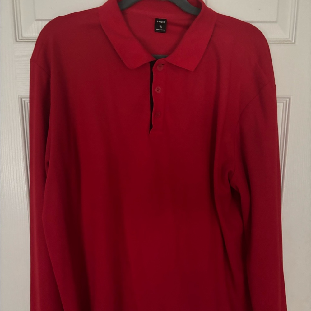 SHEIN Men's Vibrant Red Button Down Shirt